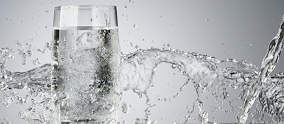 青島玻璃制品廠：你的瓶子夠光潔嗎？